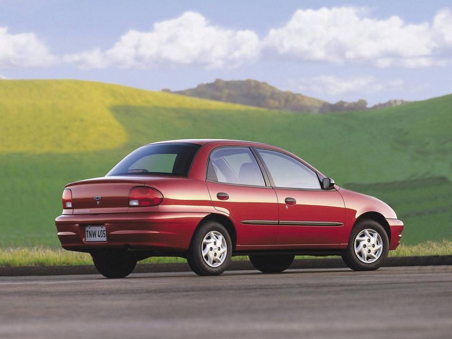  Chevrolet Metro Sedan 1998 года  (фото 4 из 7)